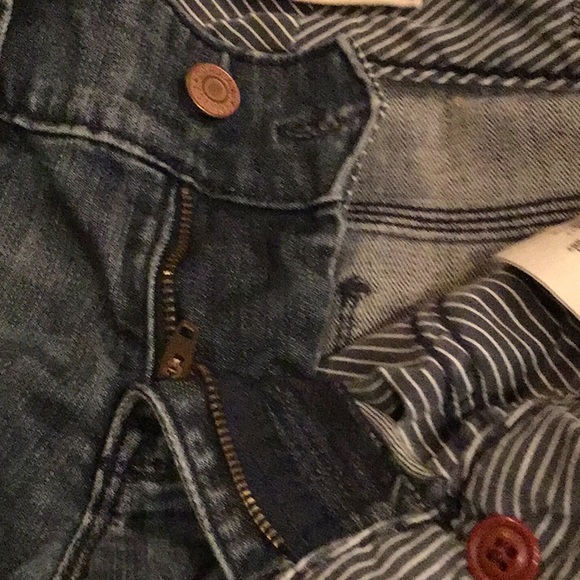 Limited Edition Gap Jeans - Picture 3 of 3